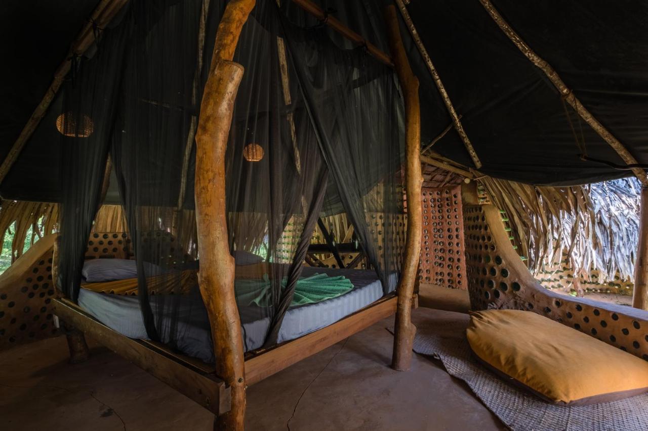 Вилла Banyan Camp Hambegamuwa Экстерьер фото