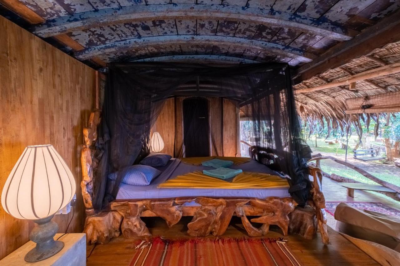 Вилла Banyan Camp Hambegamuwa Экстерьер фото