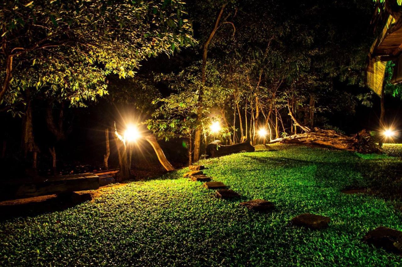Вилла Banyan Camp Hambegamuwa Экстерьер фото