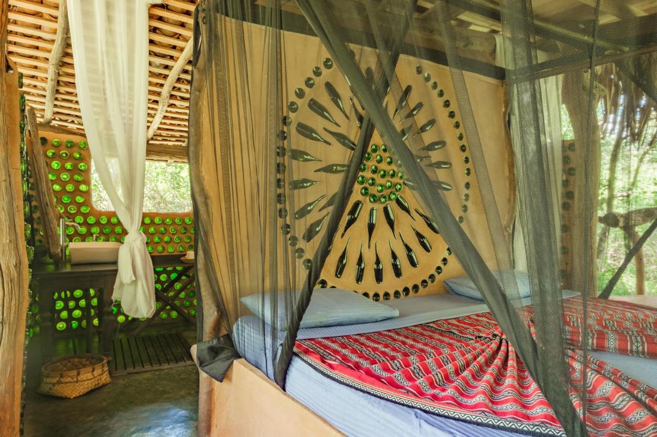 Вилла Banyan Camp Hambegamuwa Экстерьер фото